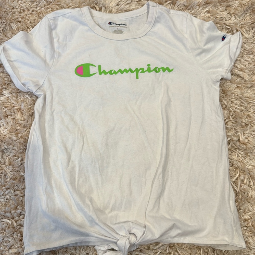 Champion whit T shirt with tie knot